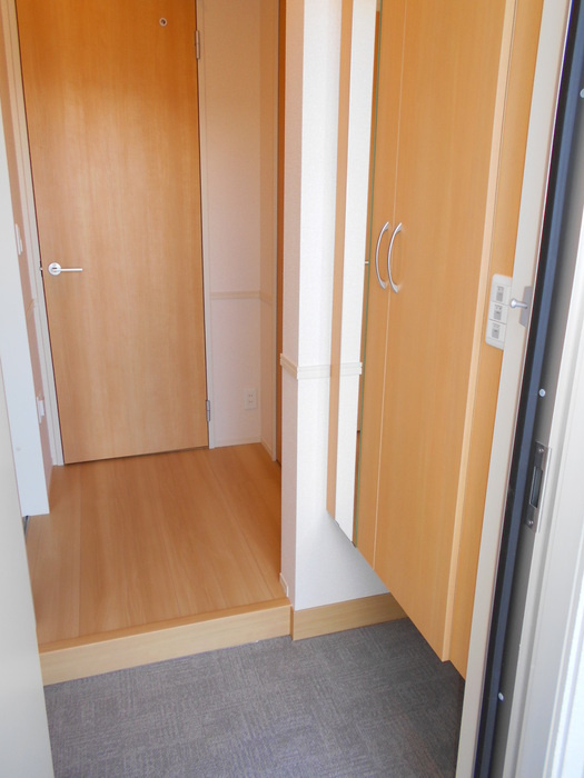 リヴェールパレス　A棟の玄関