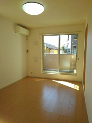 【居間・リビング】 | ルレエシャトーⅡ | 10.9帖LDK