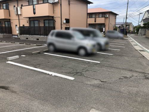 ウィンディアＵＷＡＢＡＲＡ Ｂ棟の駐車場