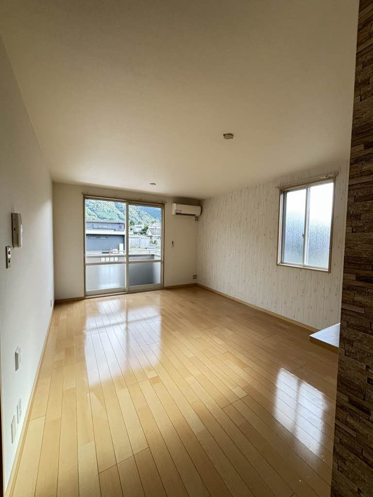 ハーティハイツⅢ Ｃ棟の居間・リビング