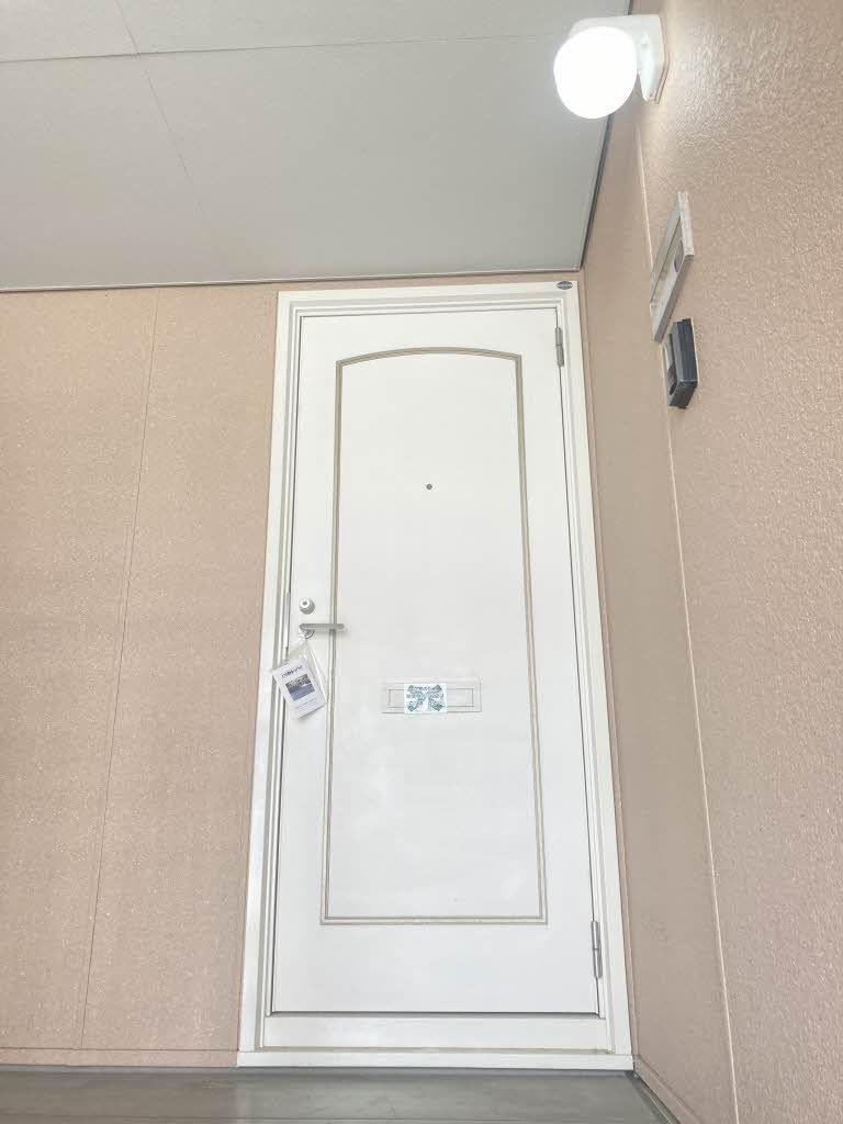 メゾン白石の玄関