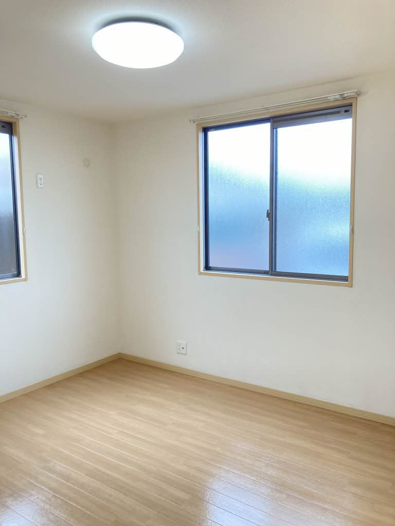 ハーモニー桜木 Ａ棟の洋室