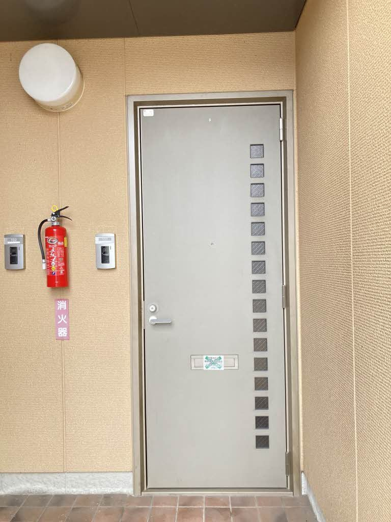 ハーモニー桜木 Ａ棟の玄関