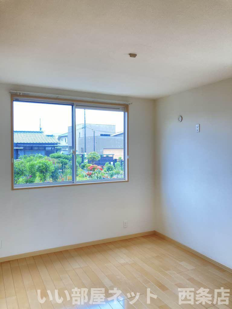 シャーメゾン秋桜（コスモス）の洋室