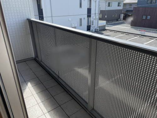 シャーメゾンエンギ Ａ棟のバルコニー