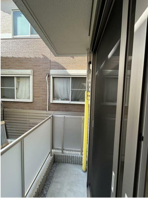 中野区若宮３丁目の賃貸マンションのバルコニー