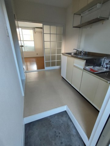 レジェンド若松の玄関