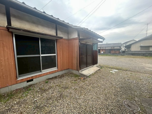 喜多川383-1　貸家の駐車場