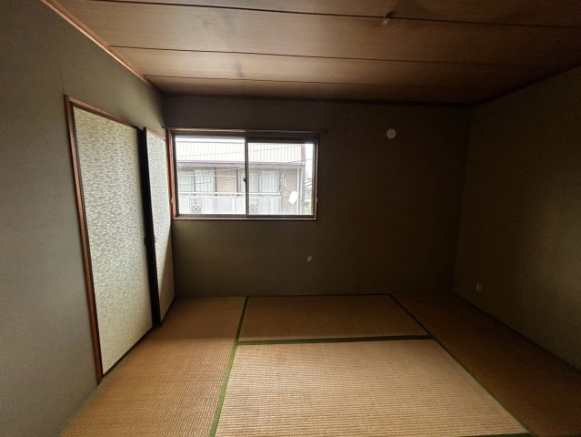 高橋ハイツ　B棟の和室