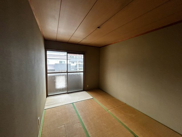 高橋ハイツ　B棟の和室