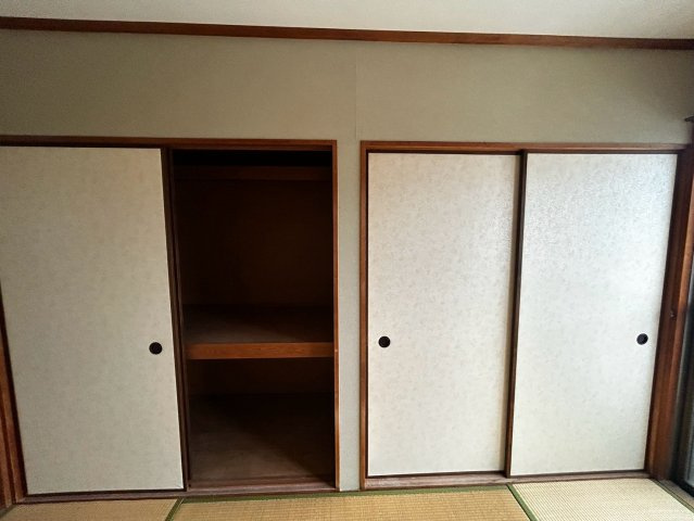 高橋ハイツ　A棟の収納