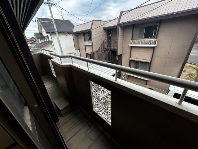 高橋ハイツ　A棟のバルコニー