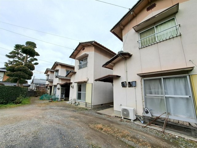 大町1627-3　竹内貸家の外観