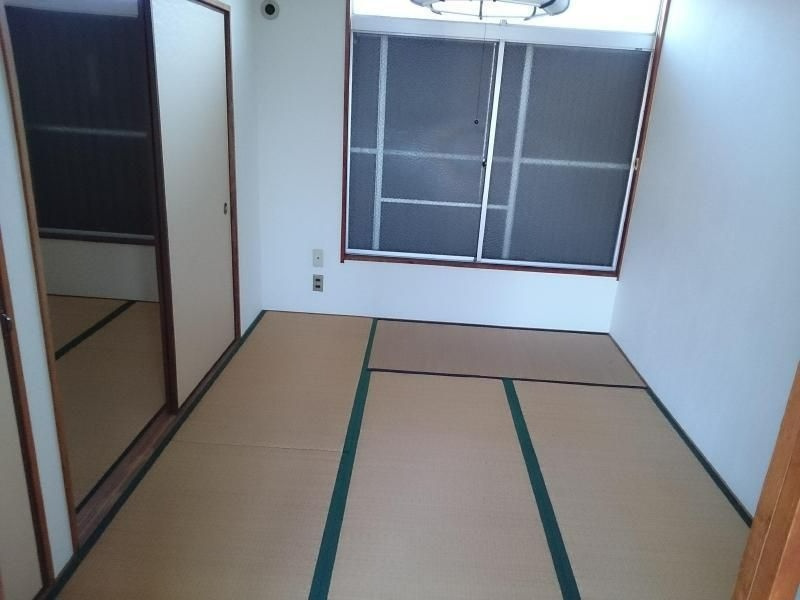 越智アパートの和室