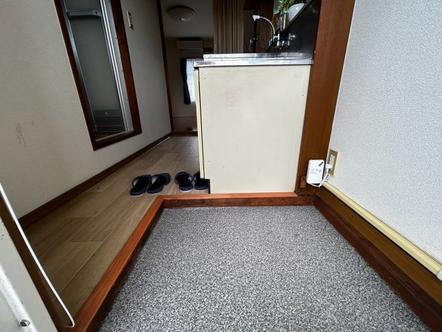 パナハイツカワサキの玄関