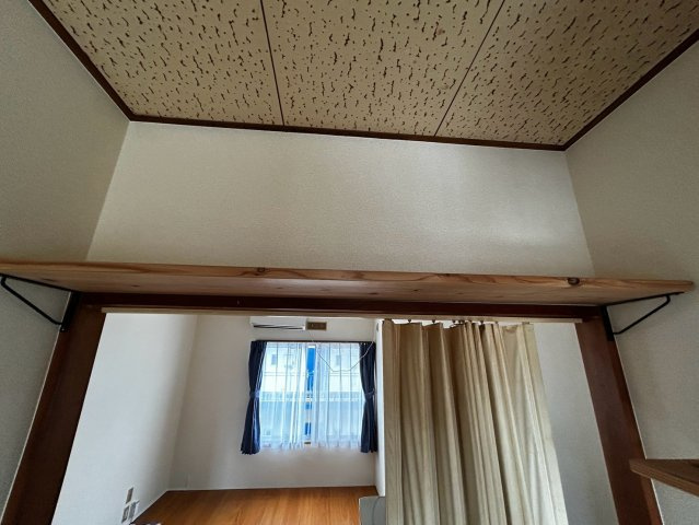 パナハイツカワサキの内装