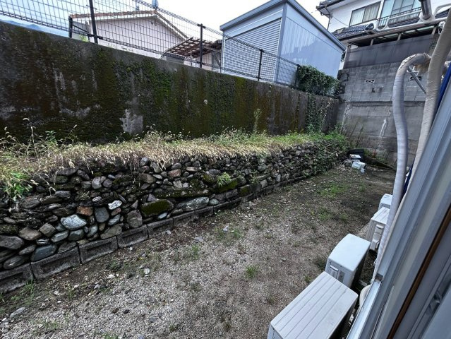 パナハイツカワサキの庭