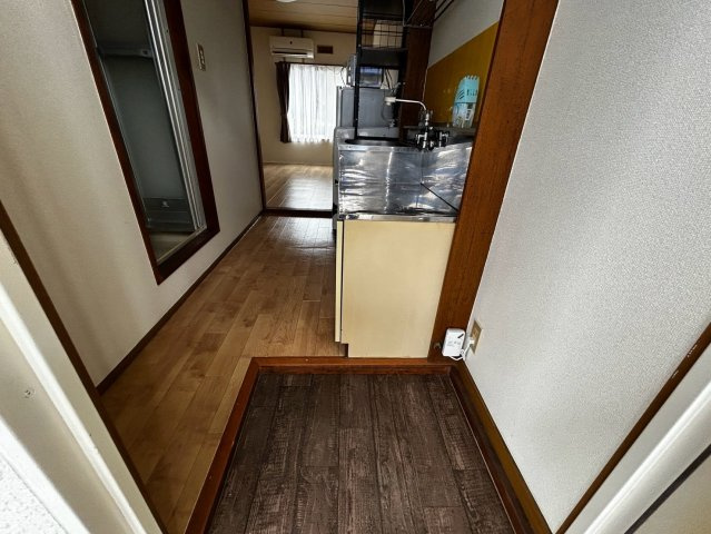 パナハイツカワサキの玄関