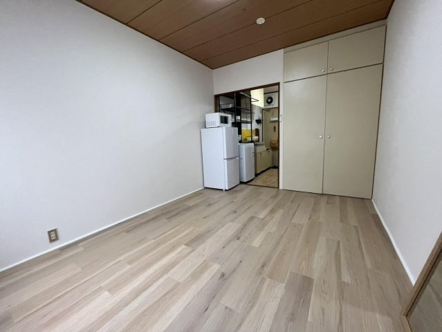 パナハイツカワサキの洋室