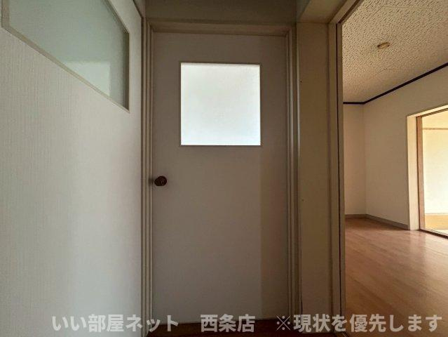 西条ロイヤルハイツの内装
