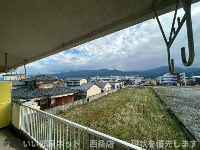 西条ロイヤルハイツの展望