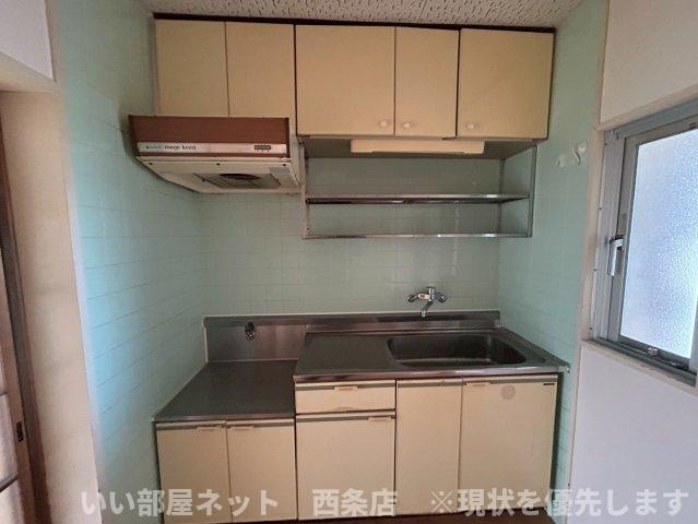 西条ロイヤルハイツのキッチン