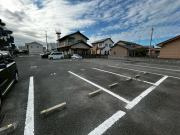 石川マンション１の駐車場