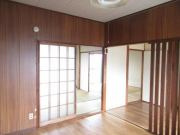 矢原アパートの内装