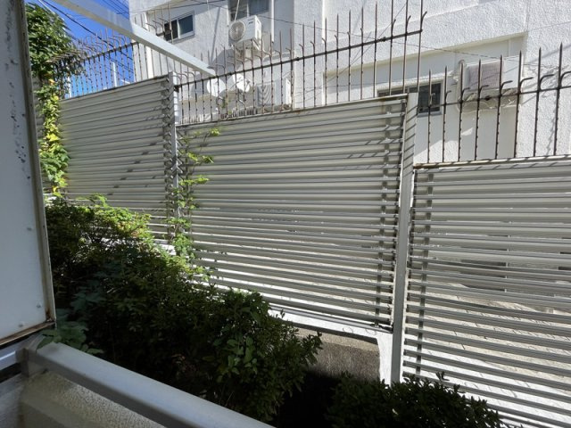 メゾン諏訪山の庭