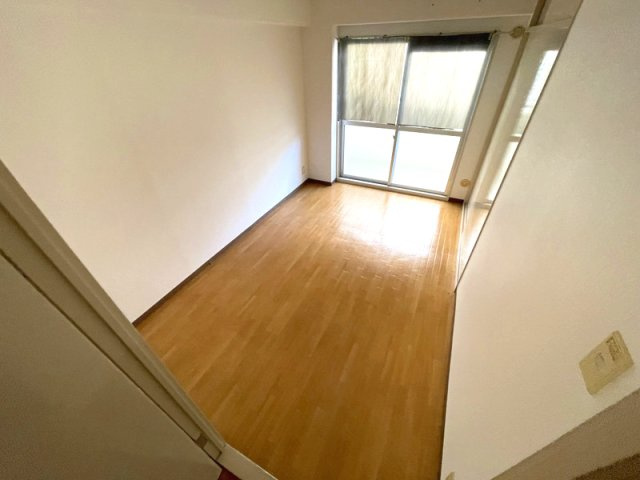 メゾン諏訪山の居間・リビング