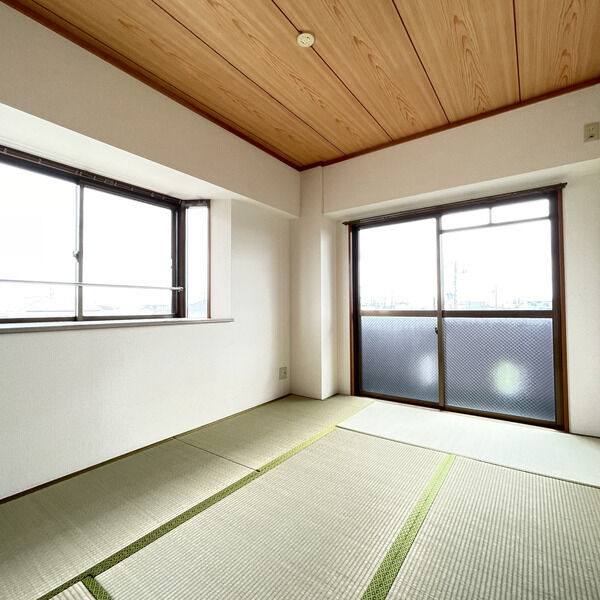 サン・エヴォリュエのバルコニー