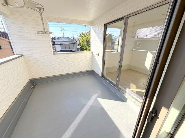 あきる野市牛沼全3棟　新築分譲のバルコニー