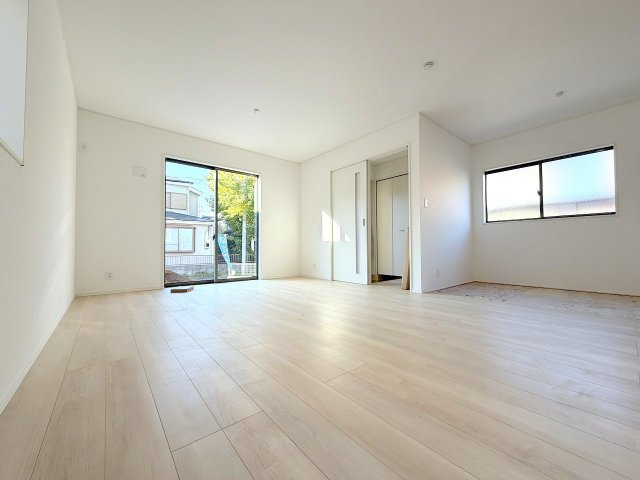 あきる野市牛沼全3棟　新築分譲の居間・リビング