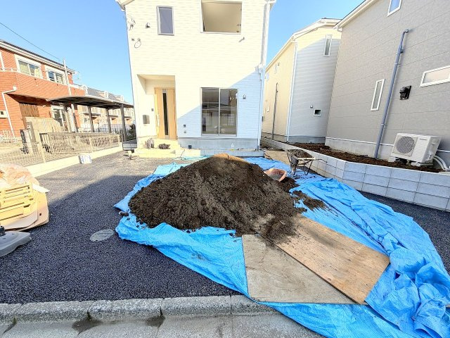 あきる野市牛沼全3棟　新築分譲の駐車場