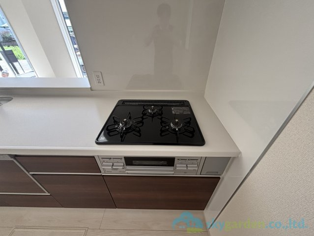 中郡二宮町二宮　新築戸建　全7棟4号棟のキッチン