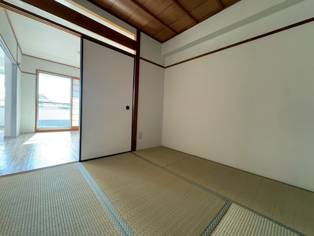 コーポ糠谷の洋室