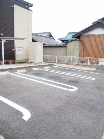 メゾン・エスポワールの駐車場