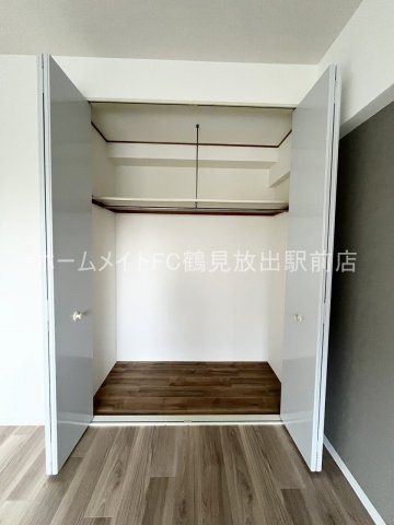 大阪市城東区鴫野西４丁目の賃貸マンションの収納