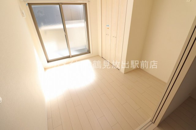 東大阪市森河内東２丁目のアパートの洋室