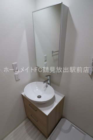 東大阪市森河内東２丁目のアパートの独立洗面台
