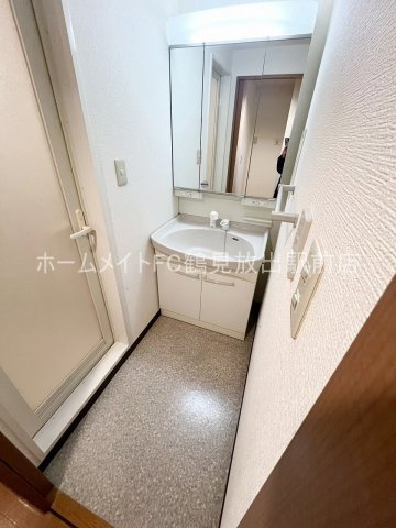 大阪市鶴見区放出東３丁目の賃貸マンションの洗面所