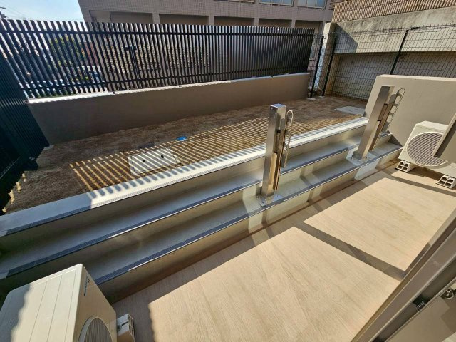 ミレーネ神戸住吉本町のバルコニー