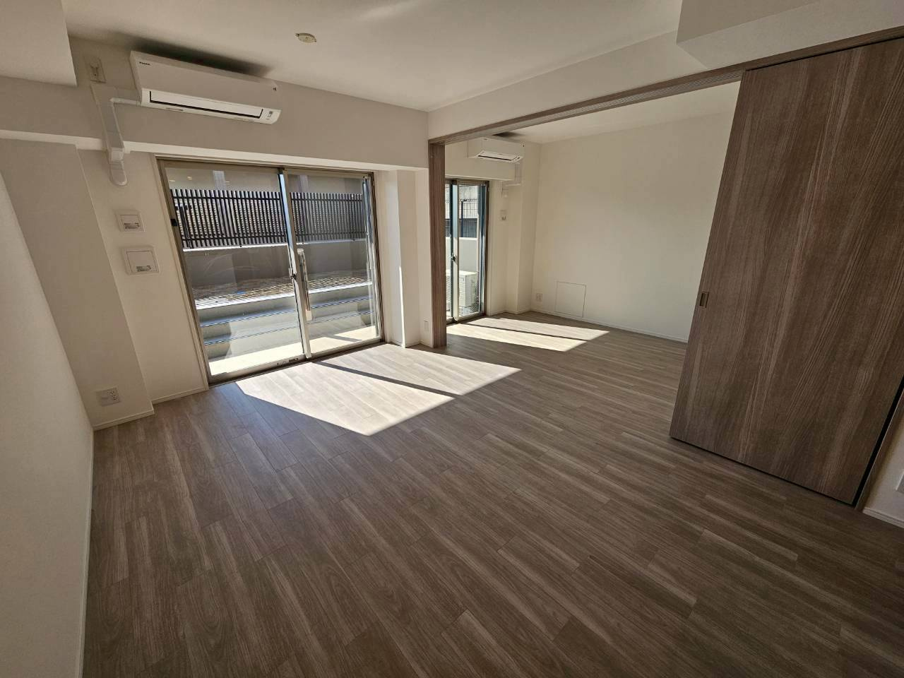 ミレーネ神戸住吉本町の居間・リビング