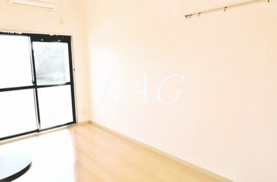 【居間・リビング】 | アルティア壱番館 | 洋室のお部屋です。