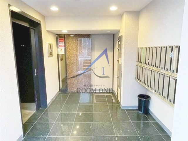 パレ・ホームズ新橋のエントランス|エントランスです。