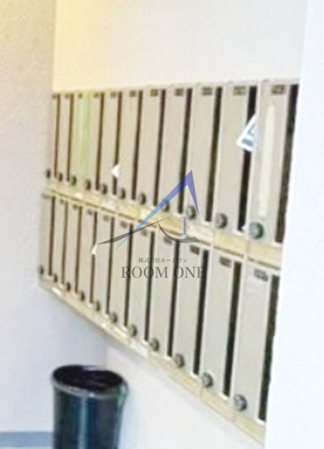 パレ・ホームズ新橋のその他共用部分|集合ポストです。