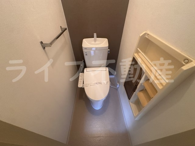 メゾン・ウィステのトイレ|ゆったりとした空間のトイレです