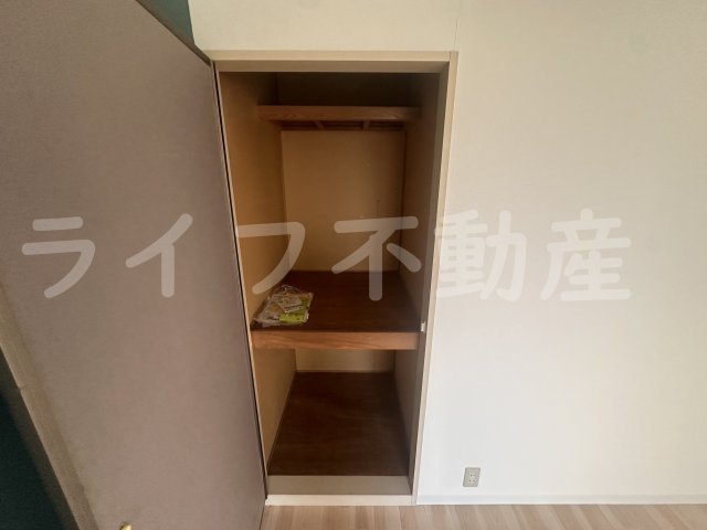 メゾン・ウィステの収納|こまごまとしたものを収納できそうですね