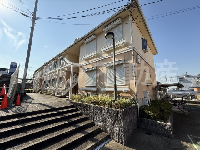 メゾン・ウィステの外観|外観は落ち着いています