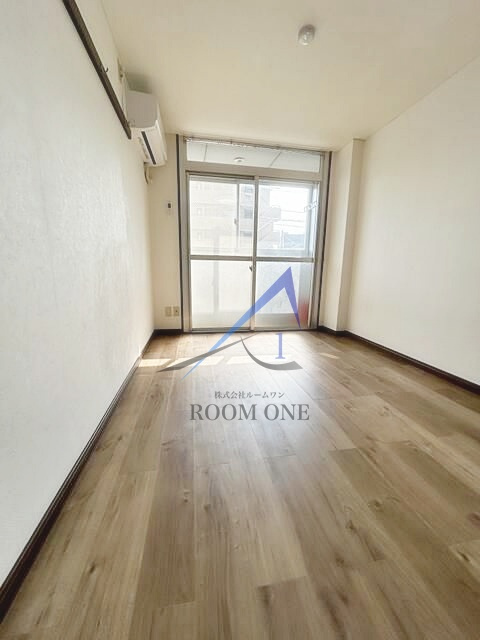 尾山台ＱＳハイムの居間・リビング|洋室のお部屋です。